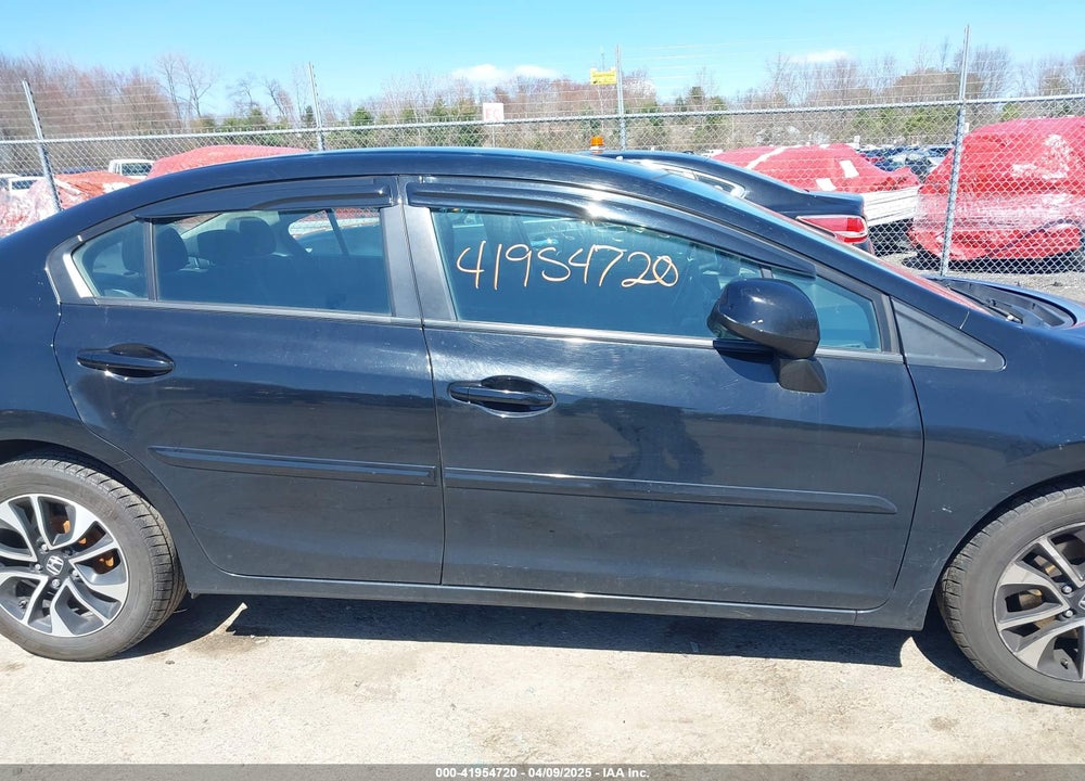 2013 HONDA CIVIC VIN: 2HGFB2F5XDH525105