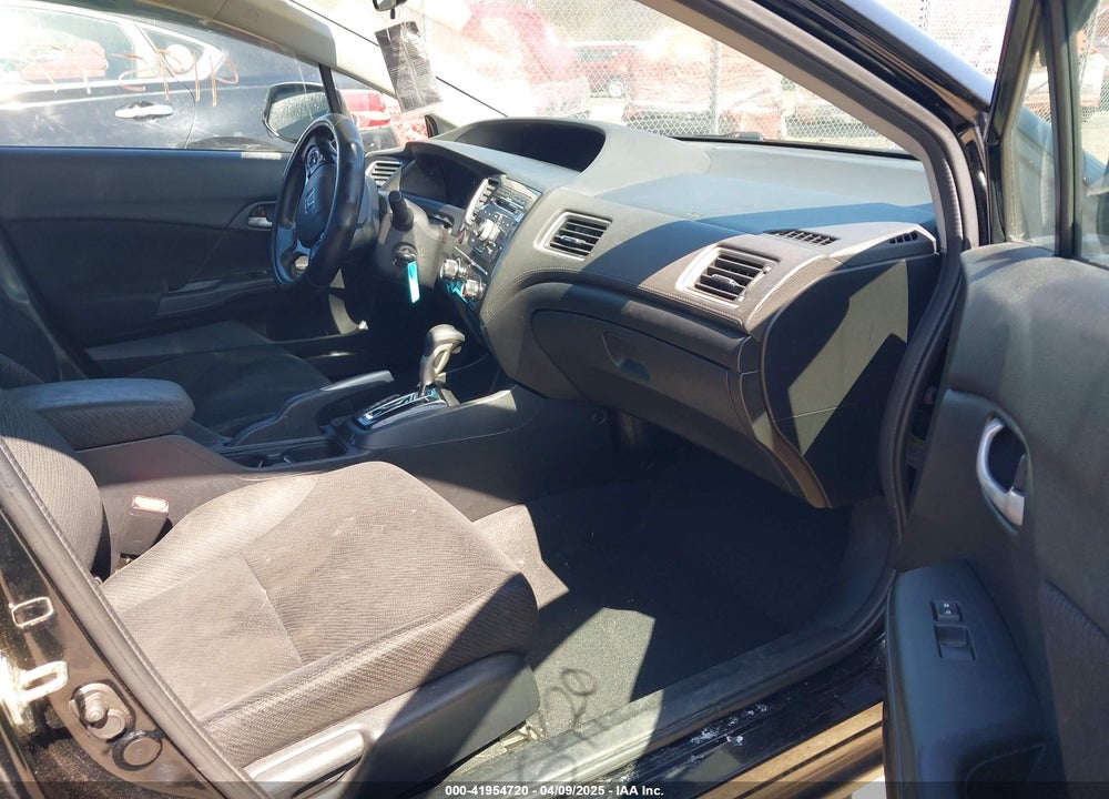 2013 HONDA CIVIC VIN: 2HGFB2F5XDH525105