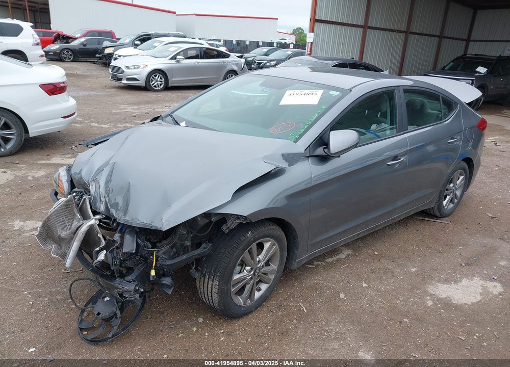 2017 HYUNDAI ELANTRA VIN: KMHD84LFXHU385133