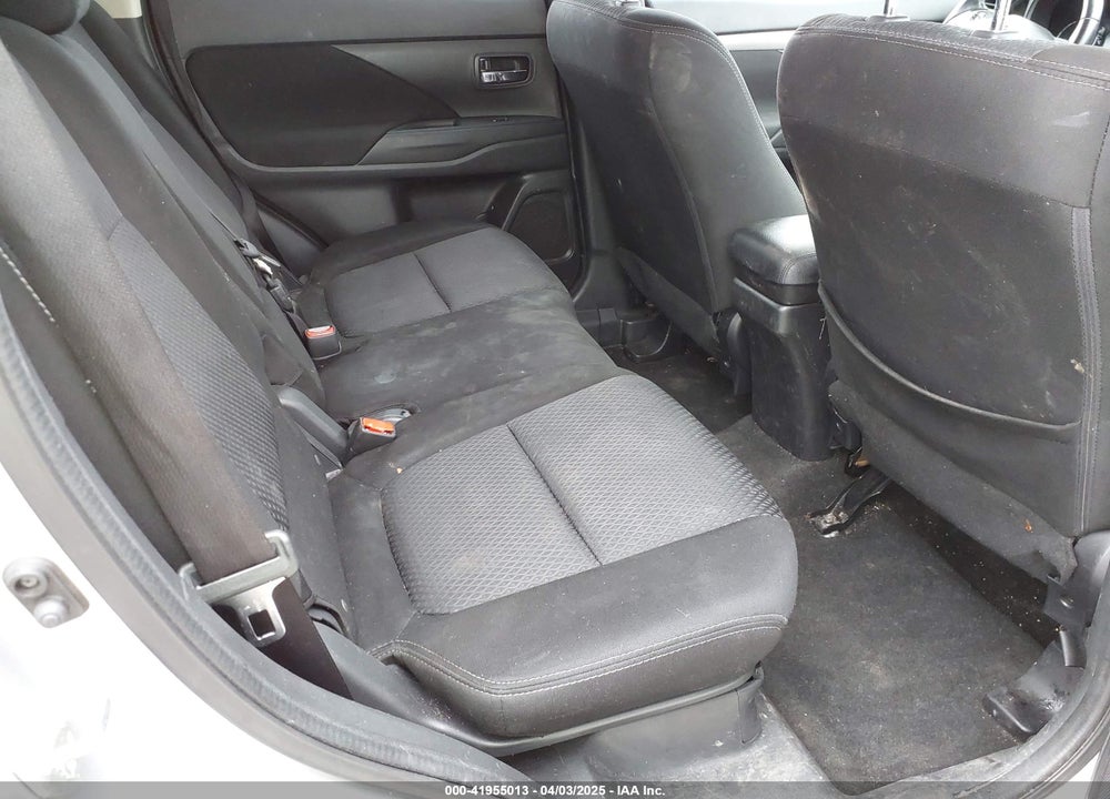 2018 MITSUBISHI OUTLANDER LE/SE/SEL VIN: JA4AD3A35JZ055117