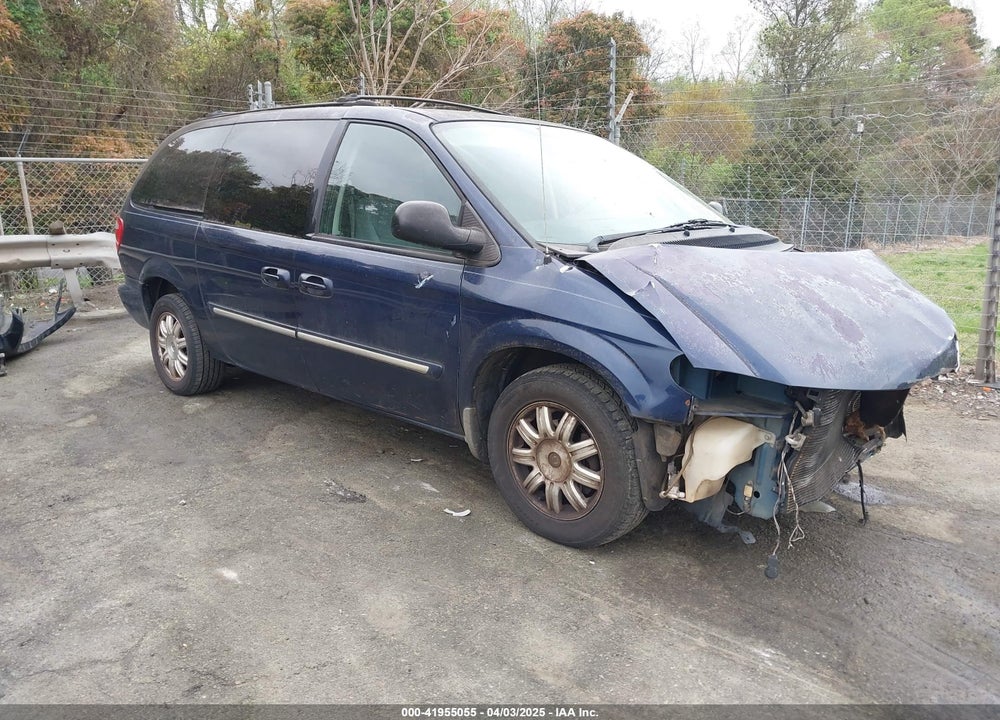 2005 CHRYSLER TOWN & COUNTRY TOURING VIN: 2C4GP54L45R456415