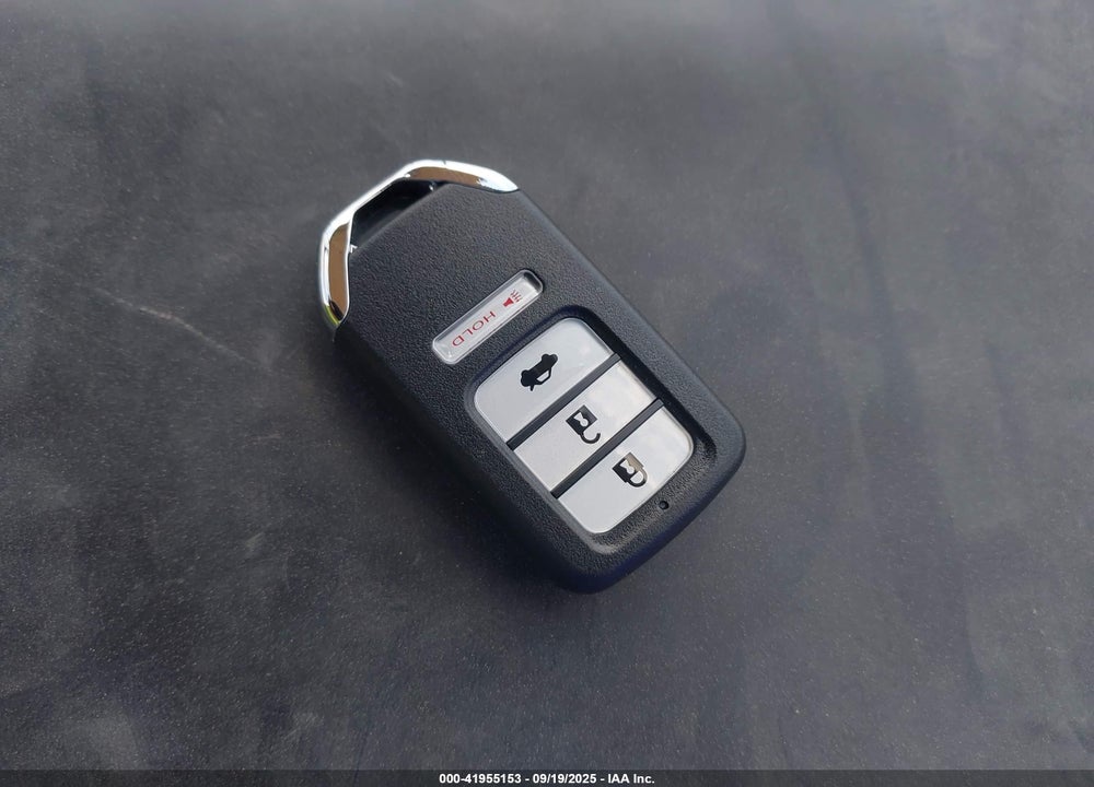 2013 HONDA ACCORD VIN: 1HGCR3F85DA017086