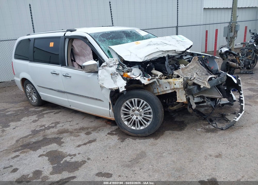 2014 CHRYSLER TOWN & COUNTRY TOURING-L 30TH ANNIVERSARY VIN: 2C4RC1CG3ER248981