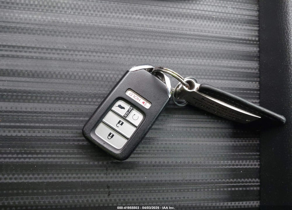 2023 HONDA PASSPORT VIN: 5FNYF8H66PB032309