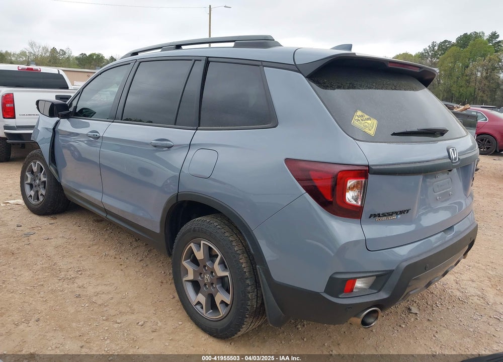 2023 HONDA PASSPORT VIN: 5FNYF8H66PB032309