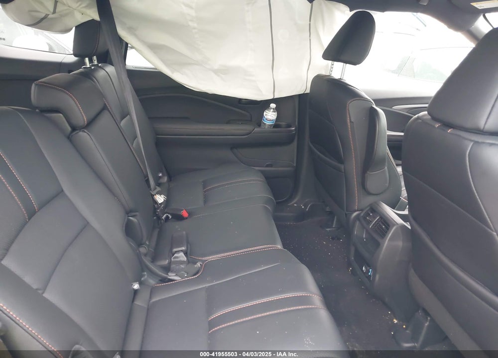 2023 HONDA PASSPORT VIN: 5FNYF8H66PB032309