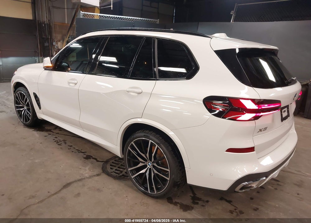 2025 BMW X5 VIN: 5UX23EU08S9Y67859