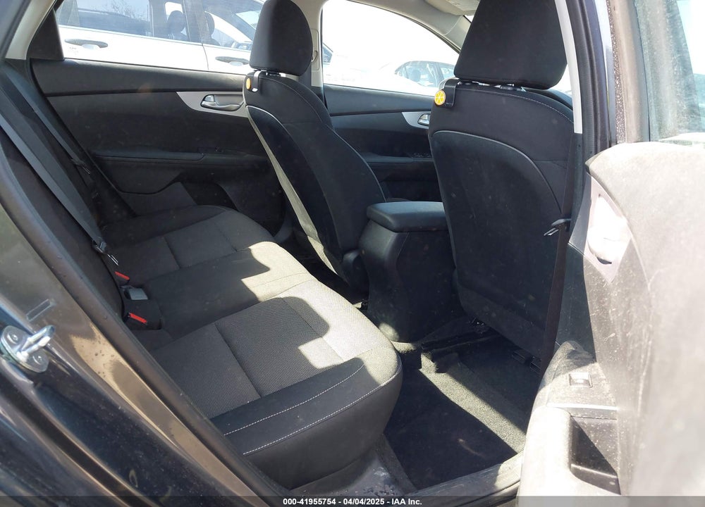 2024 KIA FORTE LXS VIN: 3KPF24AD3RE771523