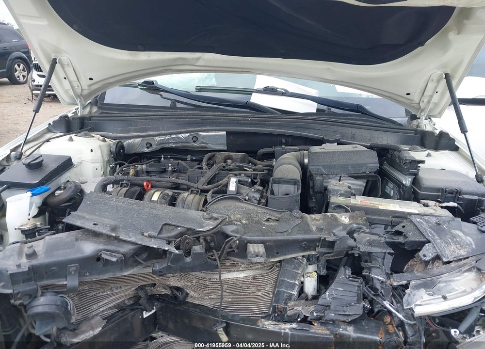 2018 KIA OPTIMA VIN: KNAGT4L37J5206064