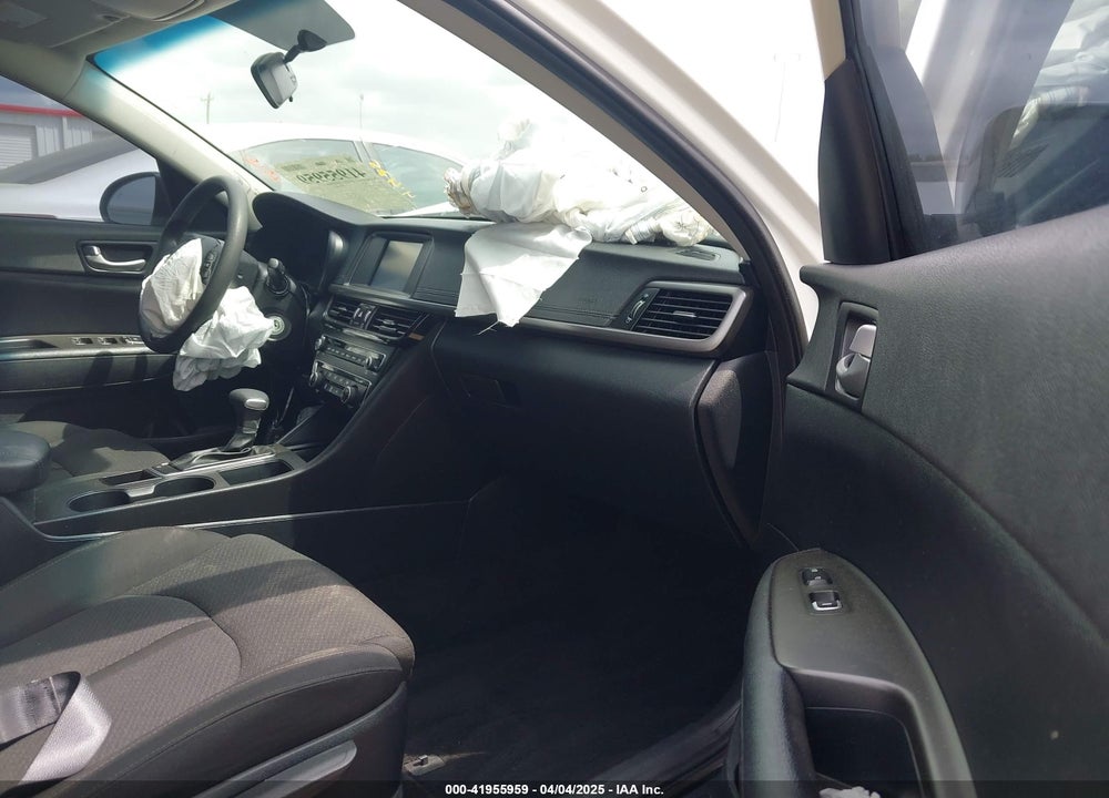 2018 KIA OPTIMA VIN: KNAGT4L37J5206064