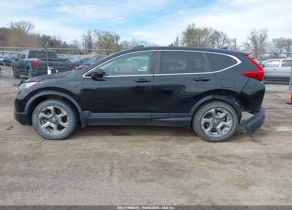 2017 HONDA CR-V VIN: 2HKRW2H84HH642957