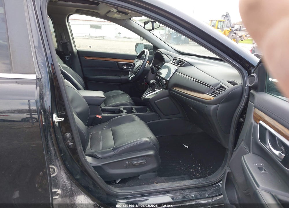 2017 HONDA CR-V VIN: 2HKRW2H84HH642957
