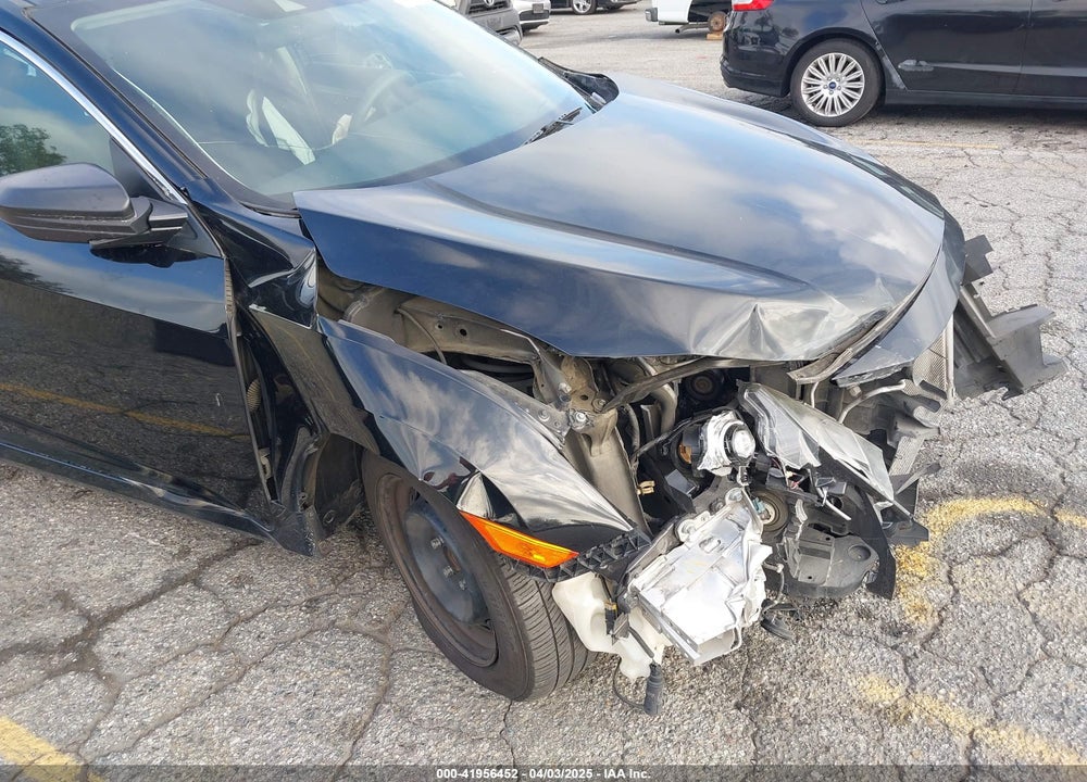 2019 HONDA CIVIC LX VIN: 2HGFC2F6XKH572752