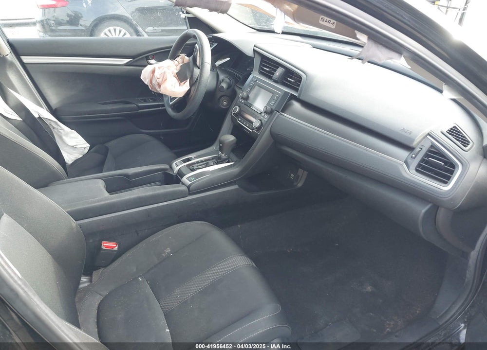 2019 HONDA CIVIC LX VIN: 2HGFC2F6XKH572752
