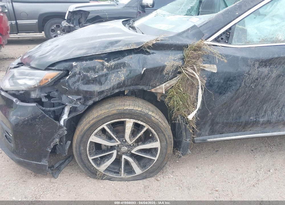 2018 NISSAN ROGUE VIN: JN8AT2MT9JW451992