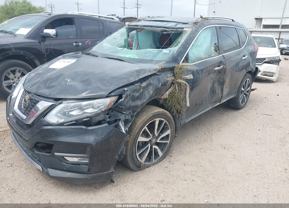 2018 NISSAN ROGUE VIN: JN8AT2MT9JW451992