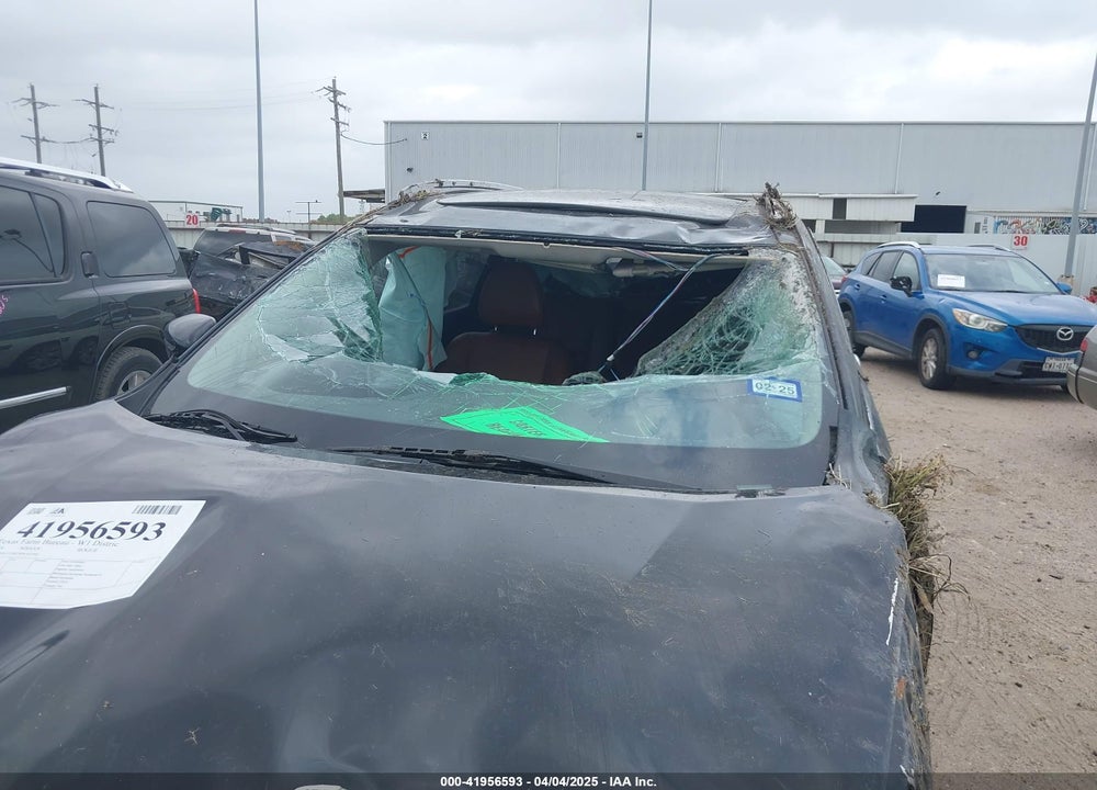2018 NISSAN ROGUE VIN: JN8AT2MT9JW451992