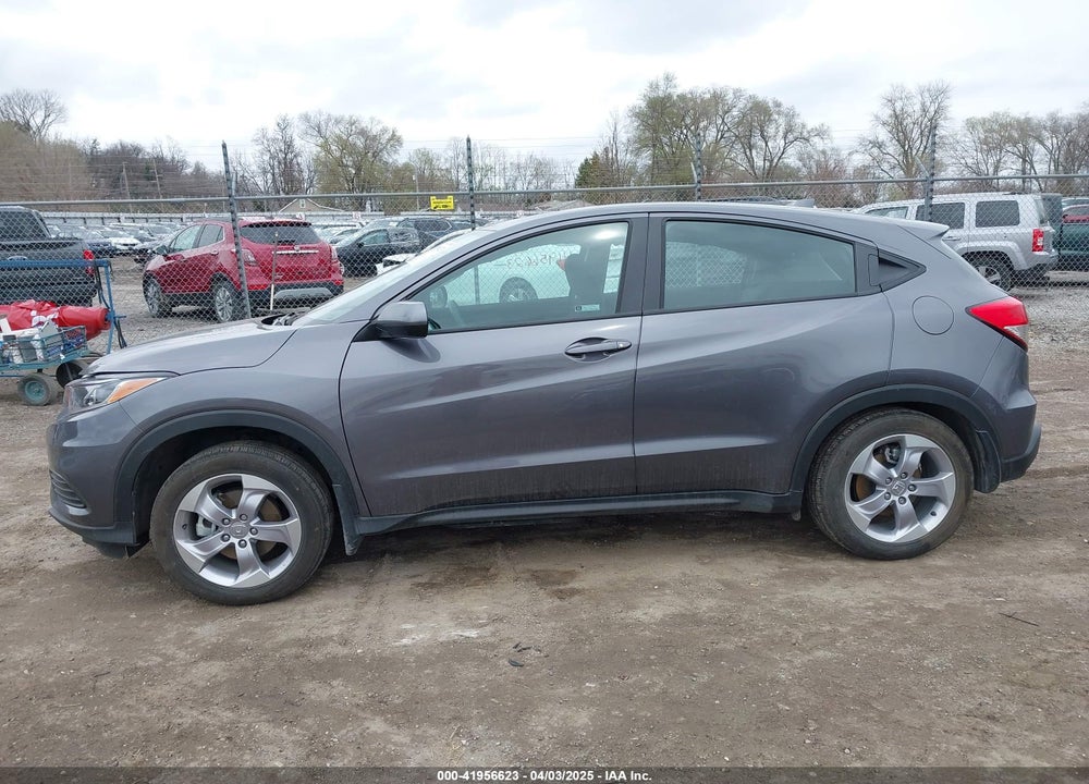 2019 HONDA HR-V LX VIN: 3CZRU6H31KG735060