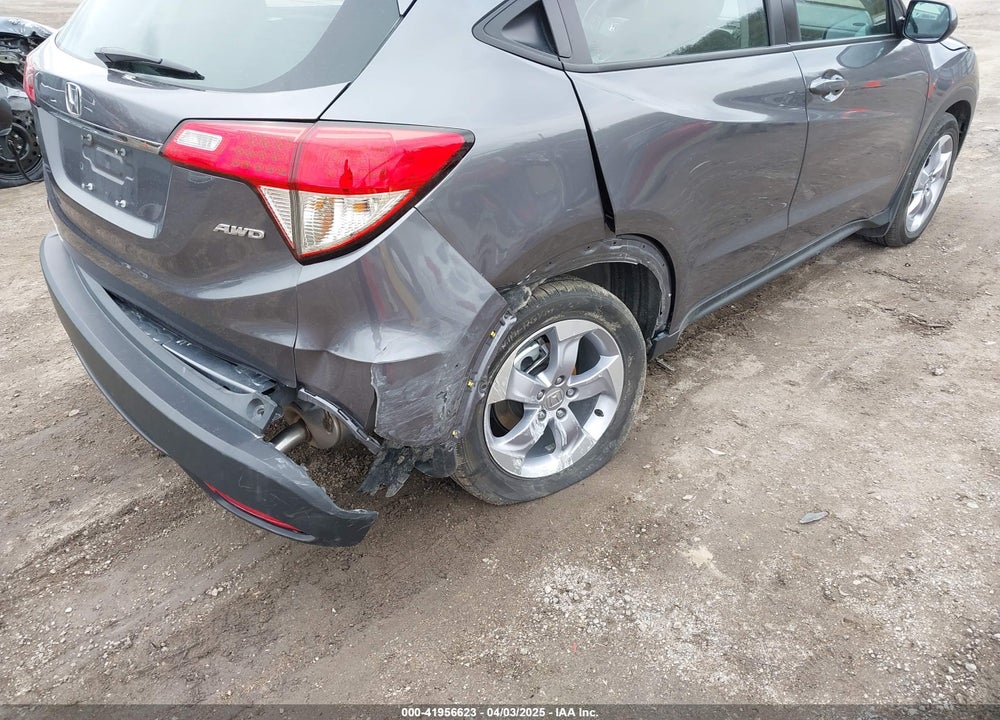 2019 HONDA HR-V LX VIN: 3CZRU6H31KG735060