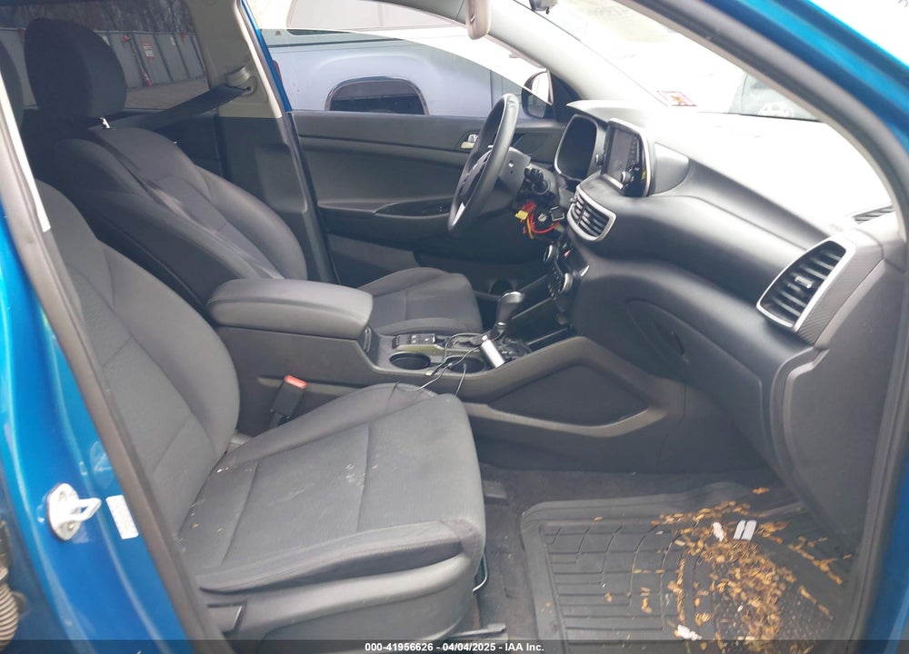 2019 HYUNDAI TUCSON VIN: KM8J23A47KU924668