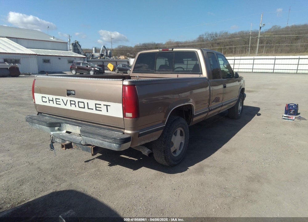 1997 CHEVROLET K1500 FLEETSIDE VIN: 2GCEK19R9V1221647