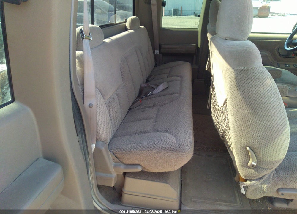 1997 CHEVROLET K1500 FLEETSIDE VIN: 2GCEK19R9V1221647