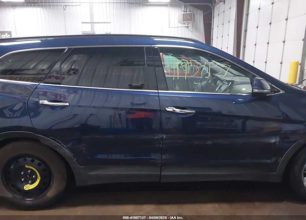 2017 HYUNDAI SANTA FE SE VIN: KM8SNDHF7HU224747