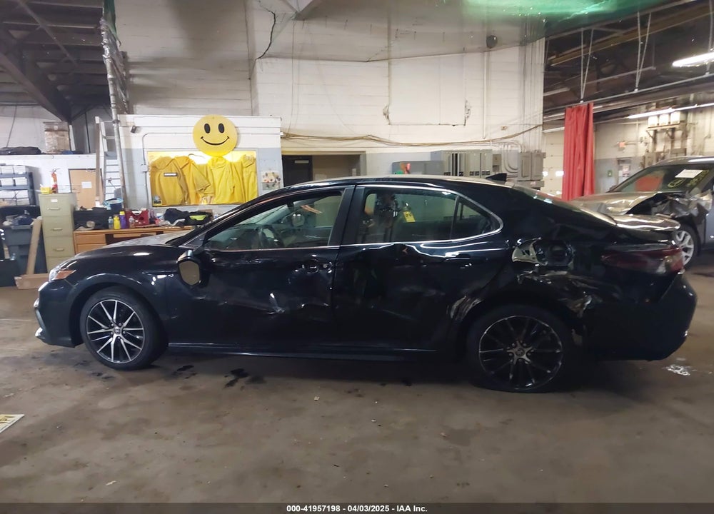 2021 TOYOTA CAMRY VIN: 4T1G11AK0MU491116