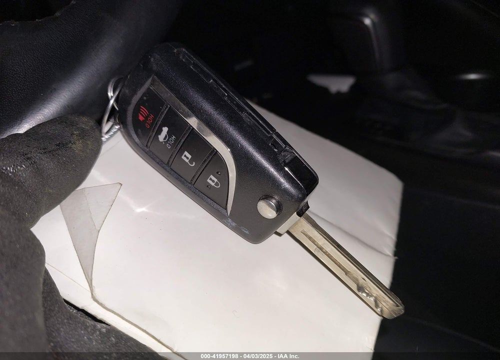 2021 TOYOTA CAMRY VIN: 4T1G11AK0MU491116