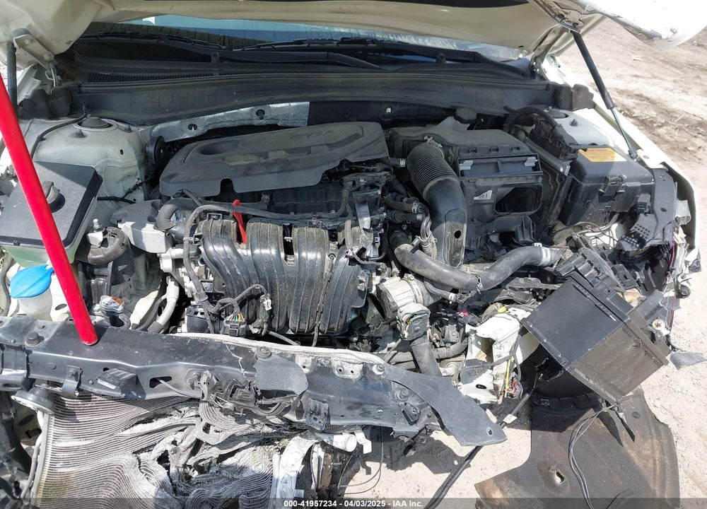 2016 KIA OPTIMA VIN: KNAGT4L37G5118740