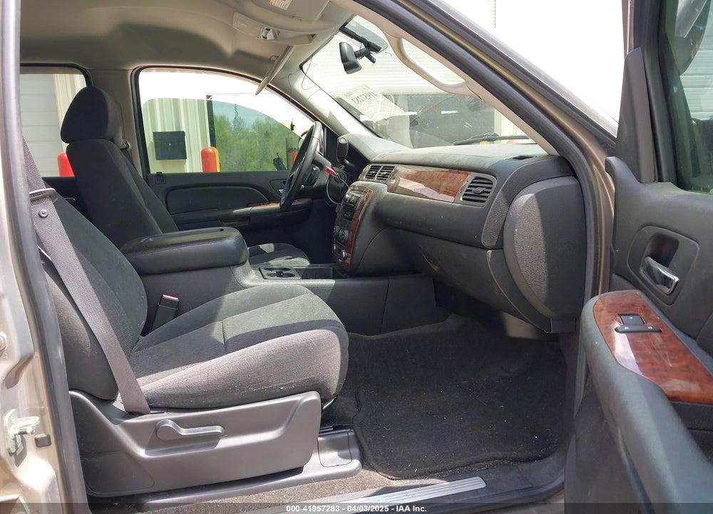 2007 CHEVROLET TAHOE VIN: 1GNFC13J57R283679