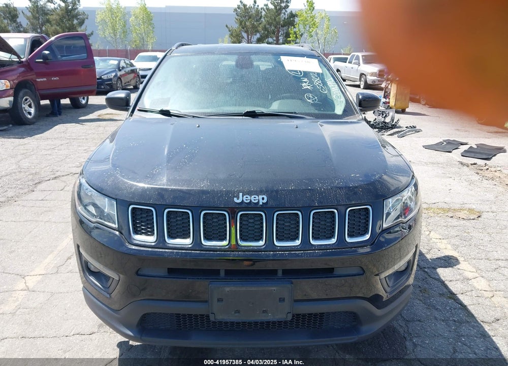 2017 JEEP COMPASS VIN: 3C4NJCBB1HT658802