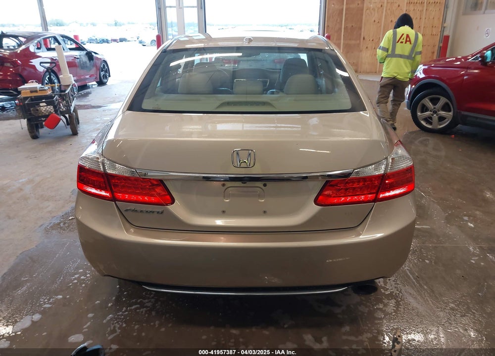2013 HONDA ACCORD VIN: 1HGCR2F8XDA073518
