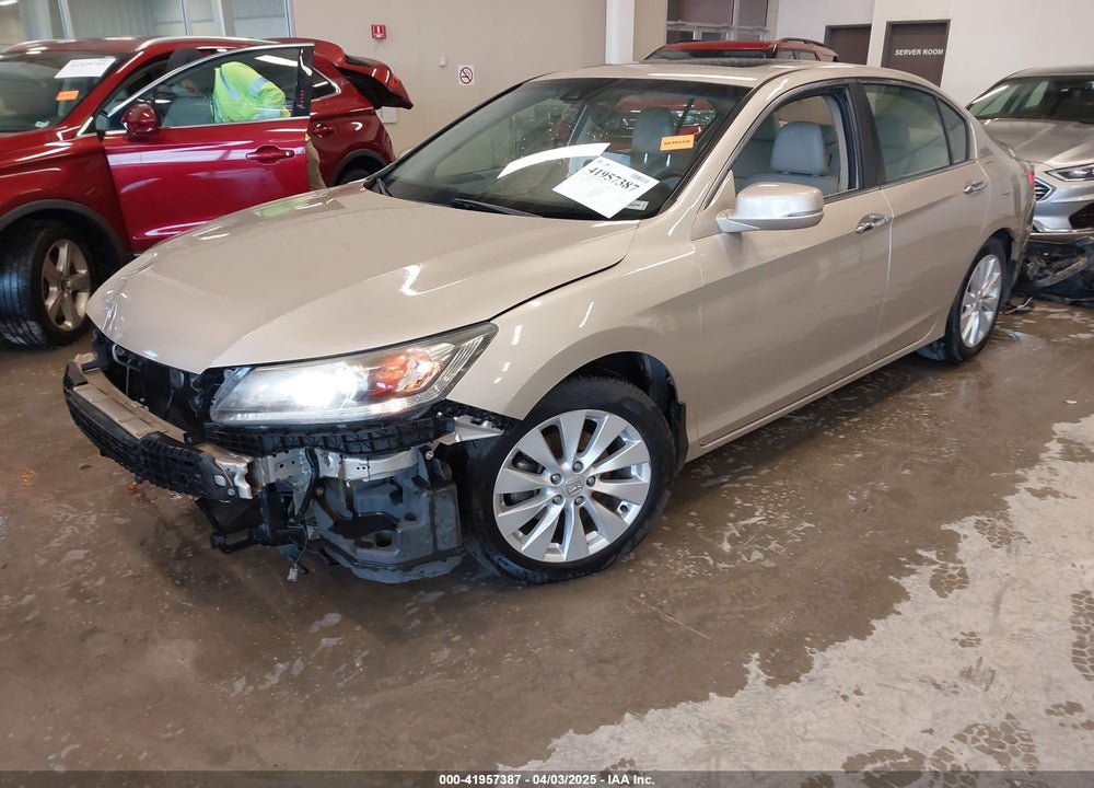 2013 HONDA ACCORD VIN: 1HGCR2F8XDA073518