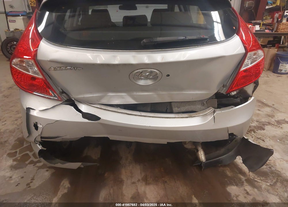 2013 HYUNDAI ACCENT VIN: KMHCU5AE9DU061639