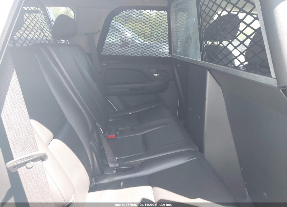 2008 CHEVROLET TAHOE VIN: 1GNEC03058R267433