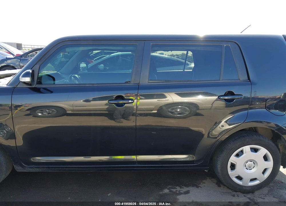 2014 SCION XB VIN: JTLZE4FEXEJ054849