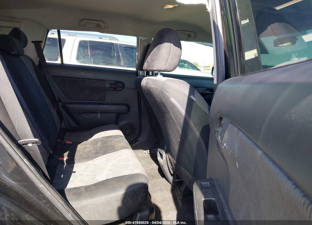2014 SCION XB VIN: JTLZE4FEXEJ054849