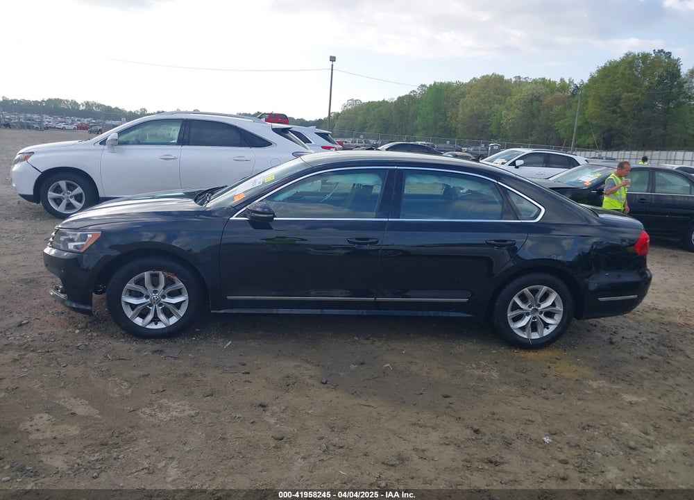 2016 VOLKSWAGEN PASSAT 1.8T S VIN: 1VWAT7A33GC002554