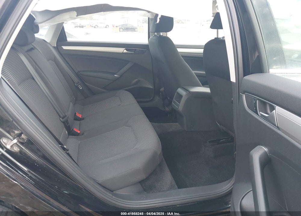 2016 VOLKSWAGEN PASSAT 1.8T S VIN: 1VWAT7A33GC002554