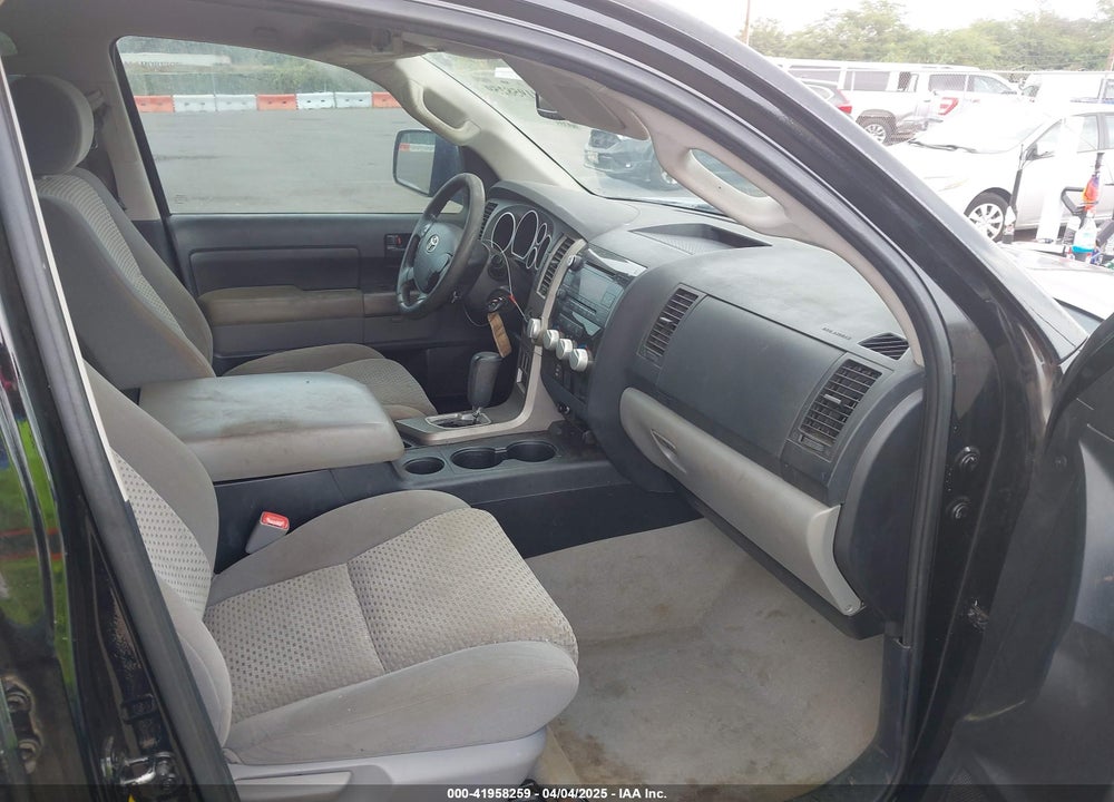 2010 TOYOTA TUNDRA VIN: 5TFUY5F1XAX148611
