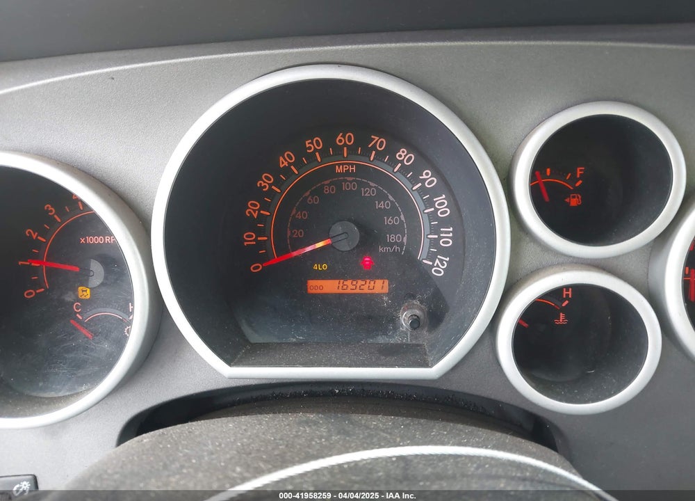 2010 TOYOTA TUNDRA VIN: 5TFUY5F1XAX148611