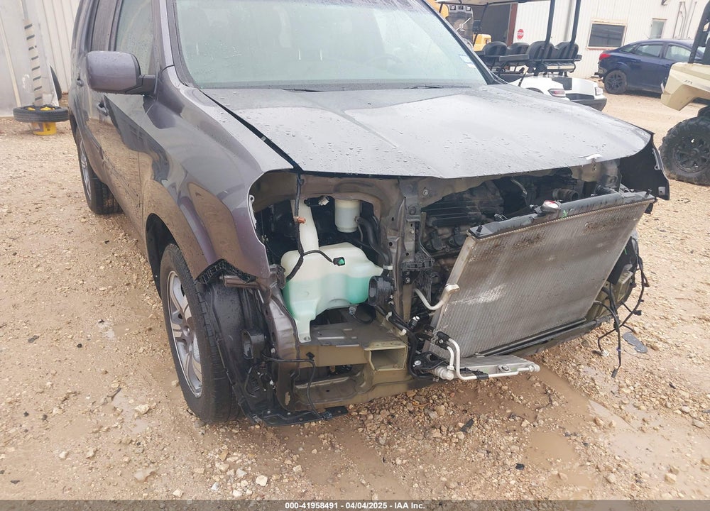 2015 HONDA PILOT VIN: 5FNYF4H39FB055130