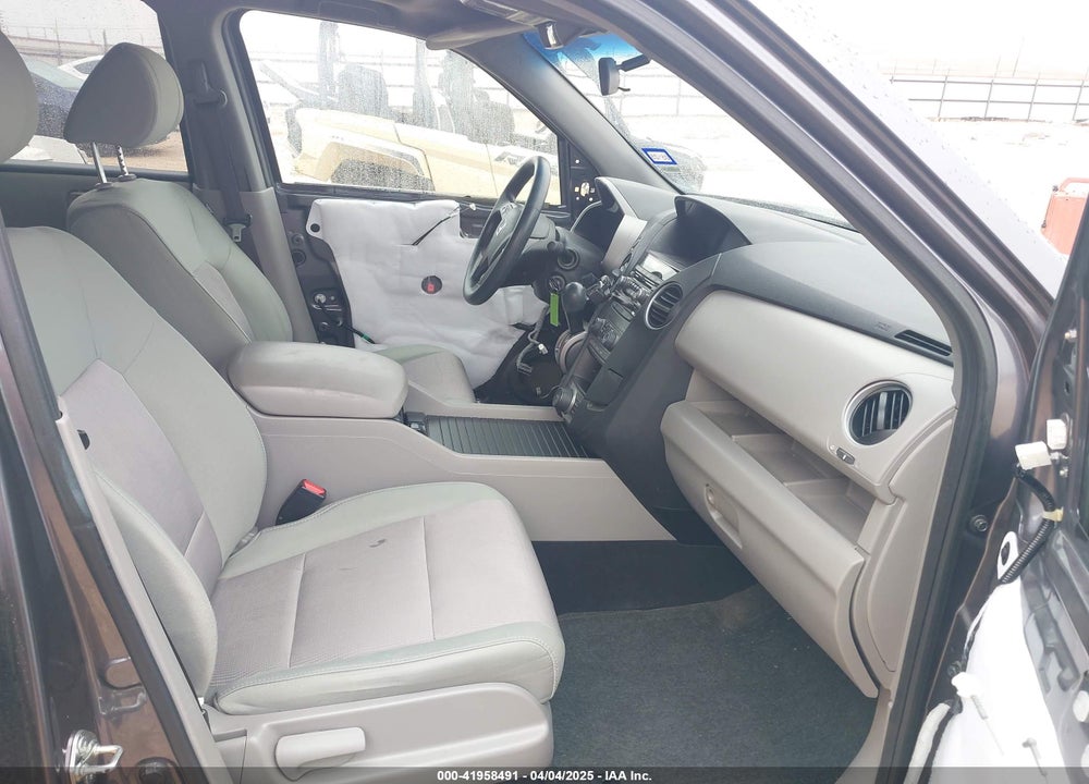 2015 HONDA PILOT VIN: 5FNYF4H39FB055130