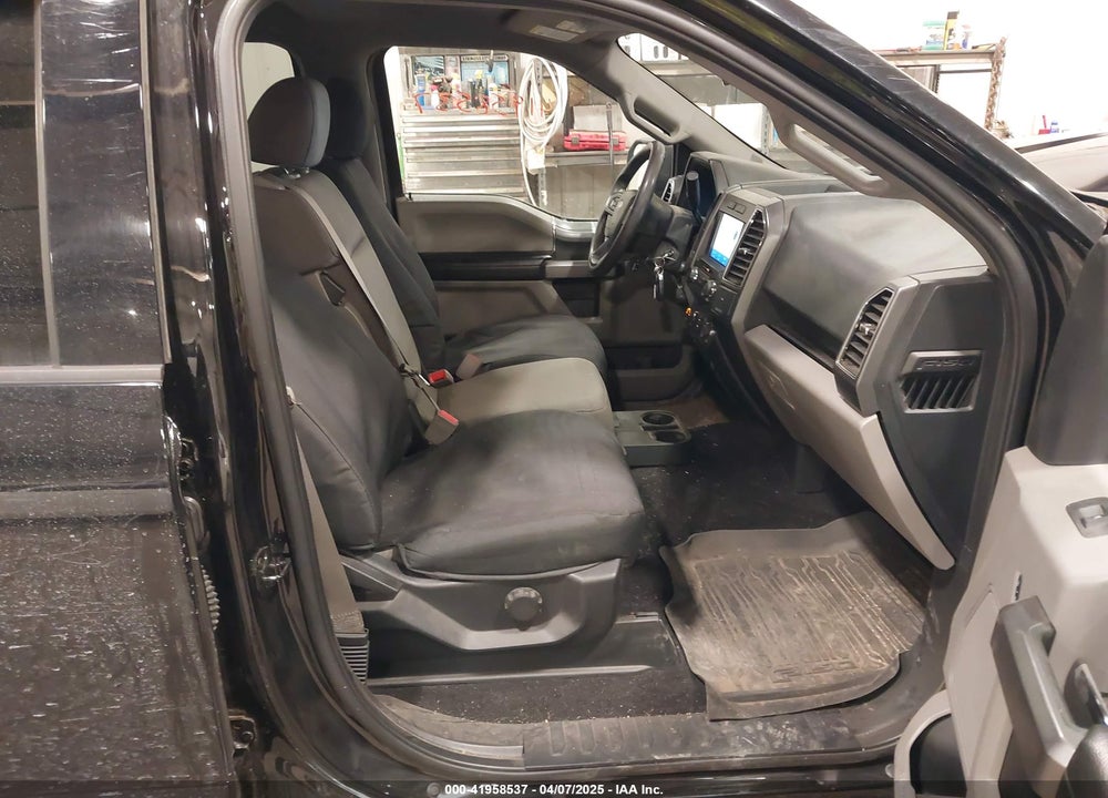 2019 FORD F-150 XLT VIN: 1FTFW1E54KFD03768