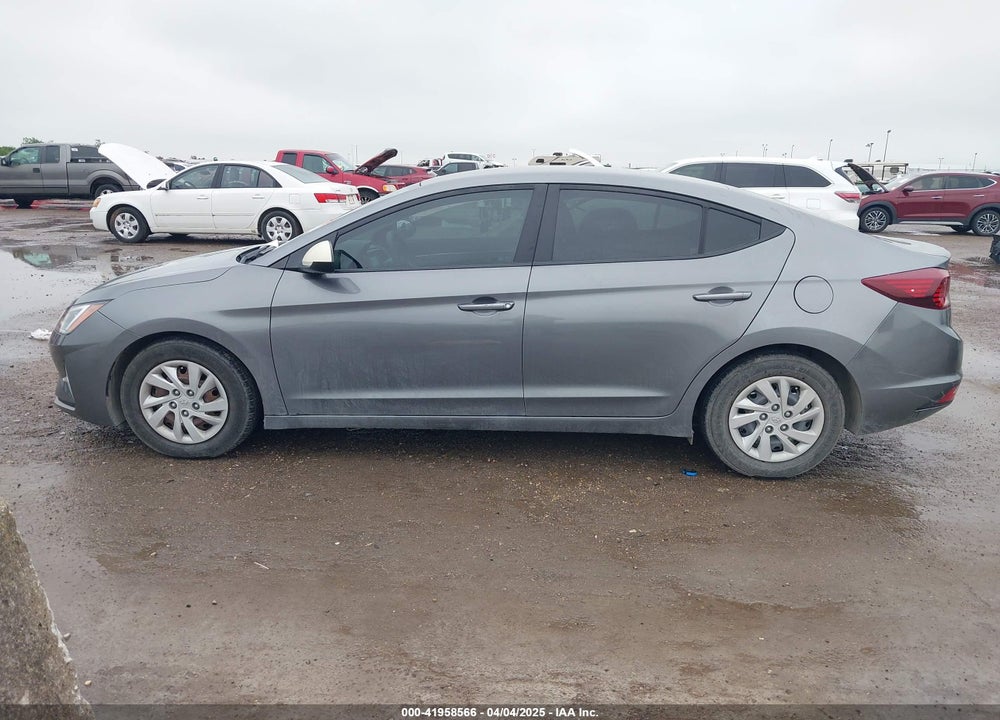 2019 HYUNDAI ELANTRA SE VIN: 5NPD74LF3KH451188