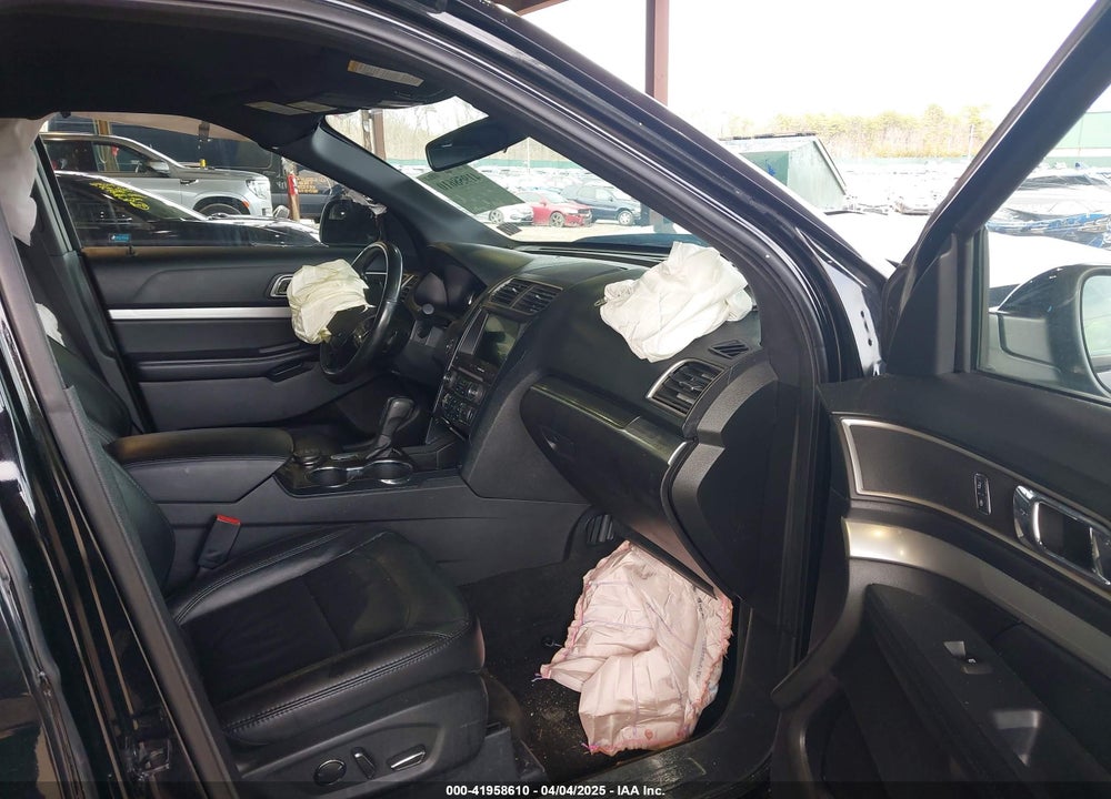 2017 FORD EXPLORER XLT VIN: 1FM5K8D82HGC79254