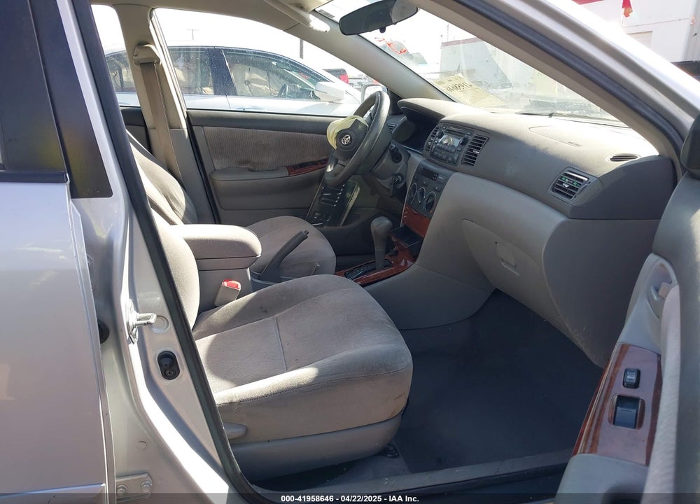 2005 TOYOTA COROLLA LE VIN: 1NXBR32EX5Z425665