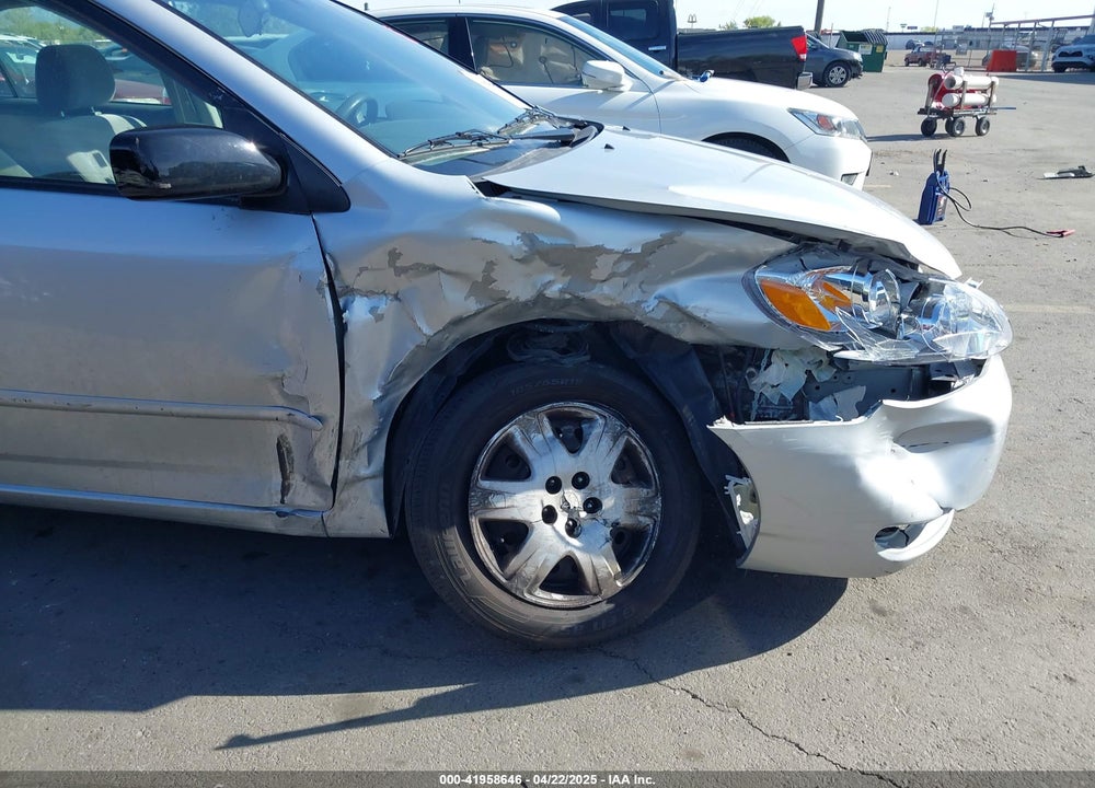 2005 TOYOTA COROLLA LE VIN: 1NXBR32EX5Z425665