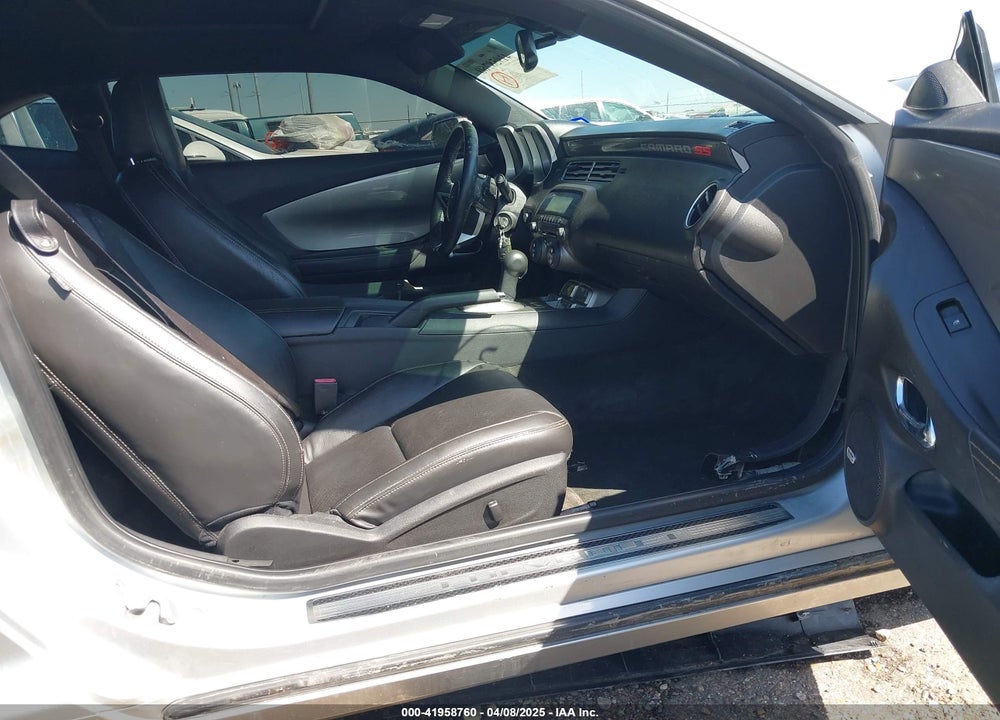 2011 CHEVROLET CAMARO VIN: 2G1FK1EJ6B9111536